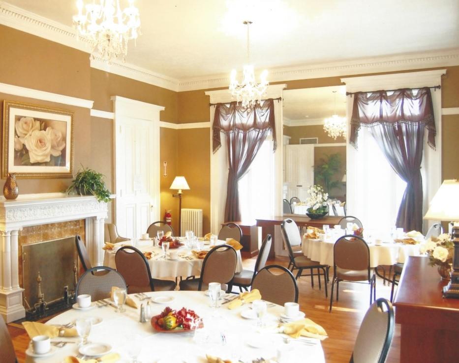 Beacon Hotel Oswego Extérieur photo