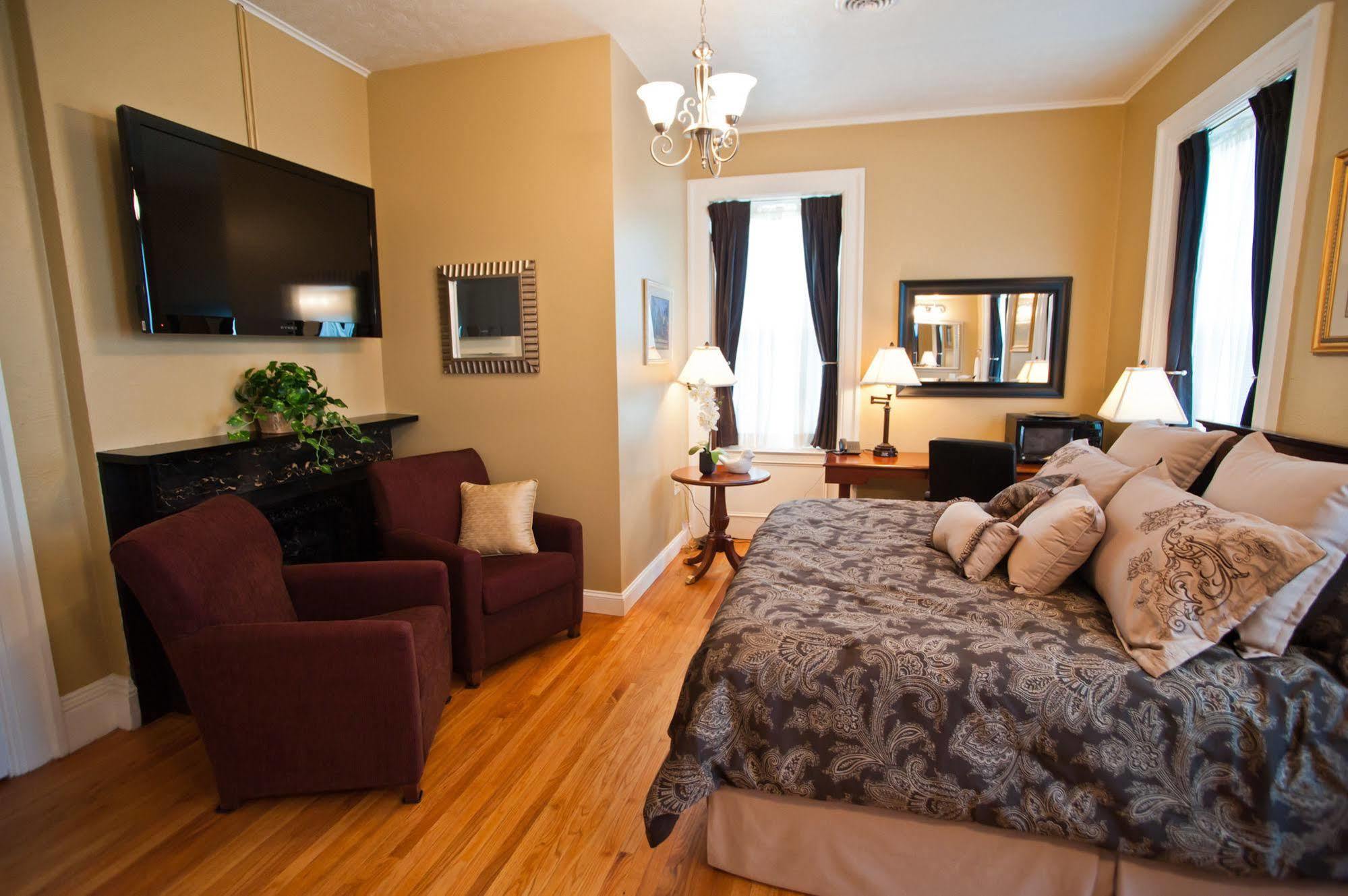 Beacon Hotel Oswego Extérieur photo