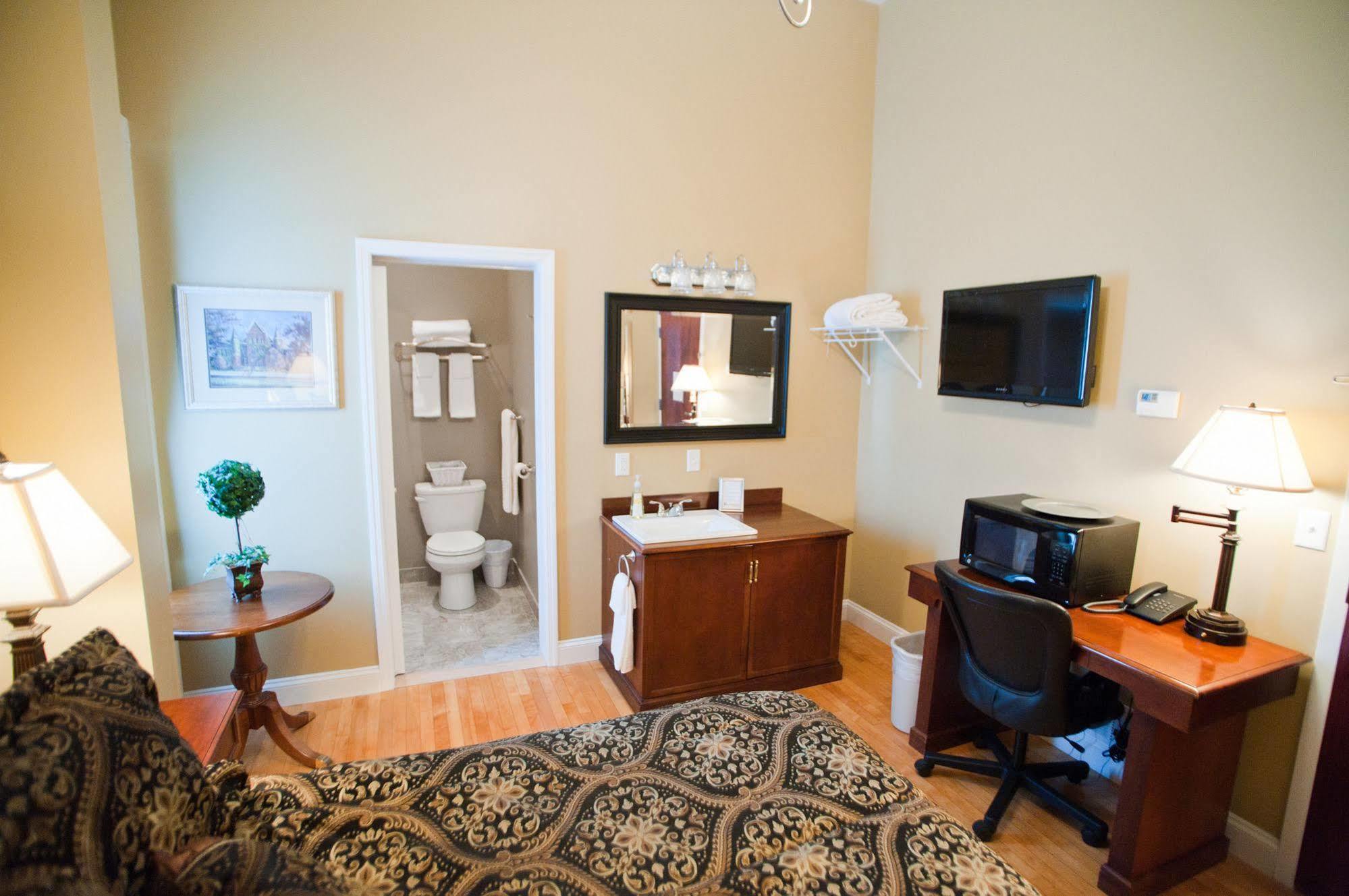 Beacon Hotel Oswego Extérieur photo